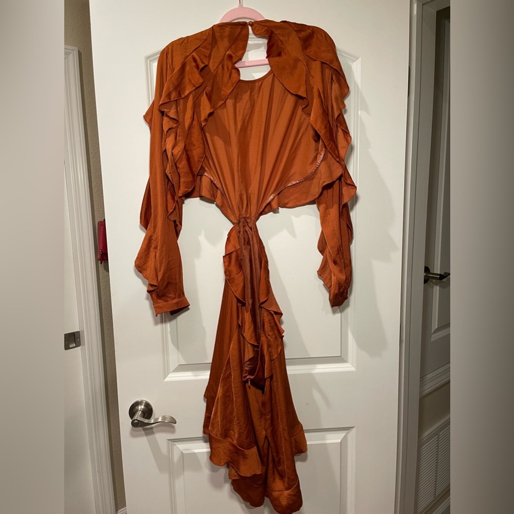 Cutout Ruffle Boohoo Dress - Picture 2 of 2